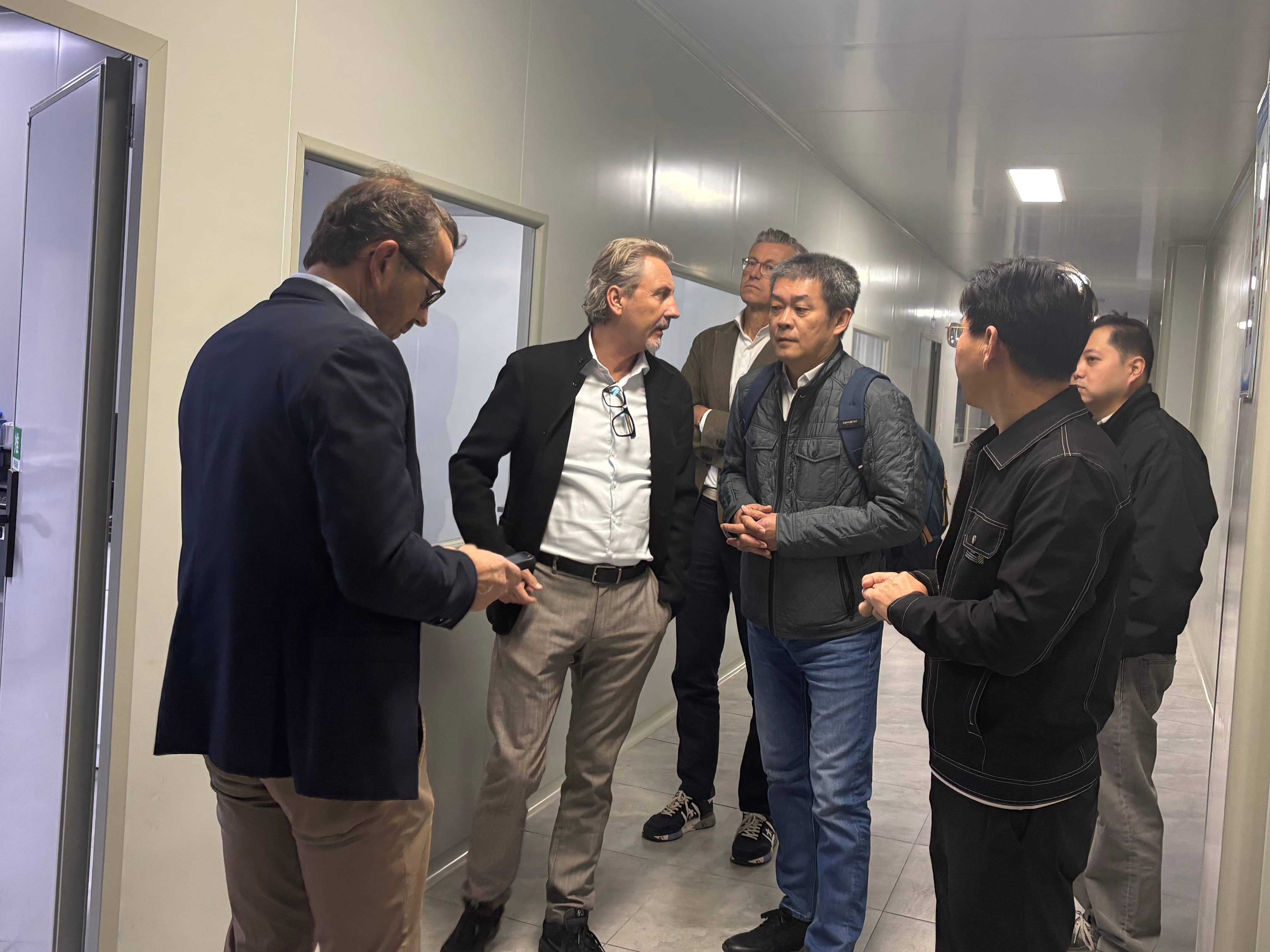 1762335900256985.jpg 选2.jpg