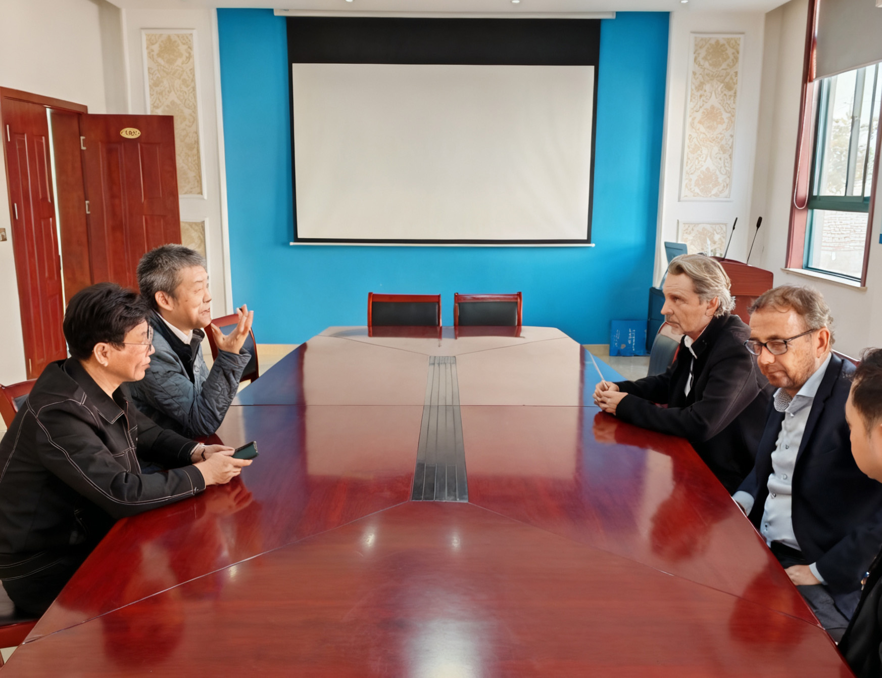 1762335912150180.jpg 选4.jpg